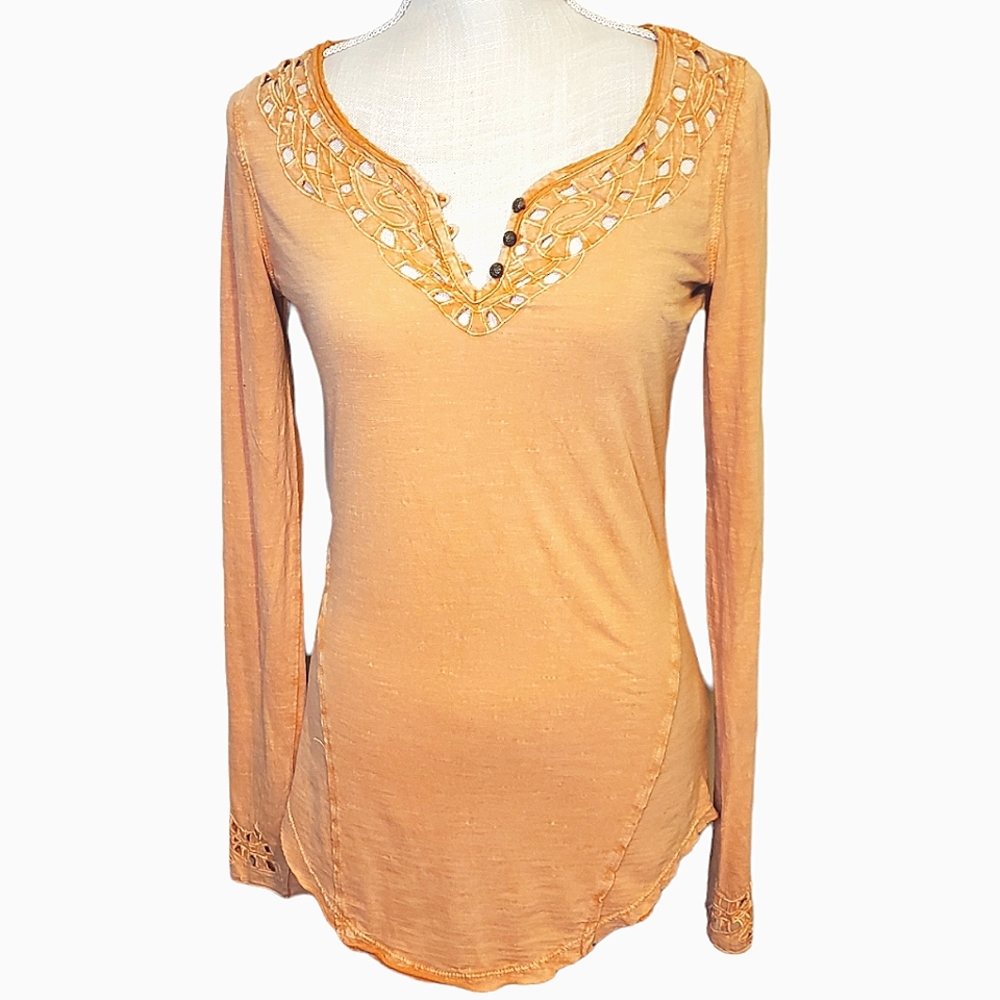 FREE PEOPLE | Women's orange eyelet cutout henley-style shirt. Size small.